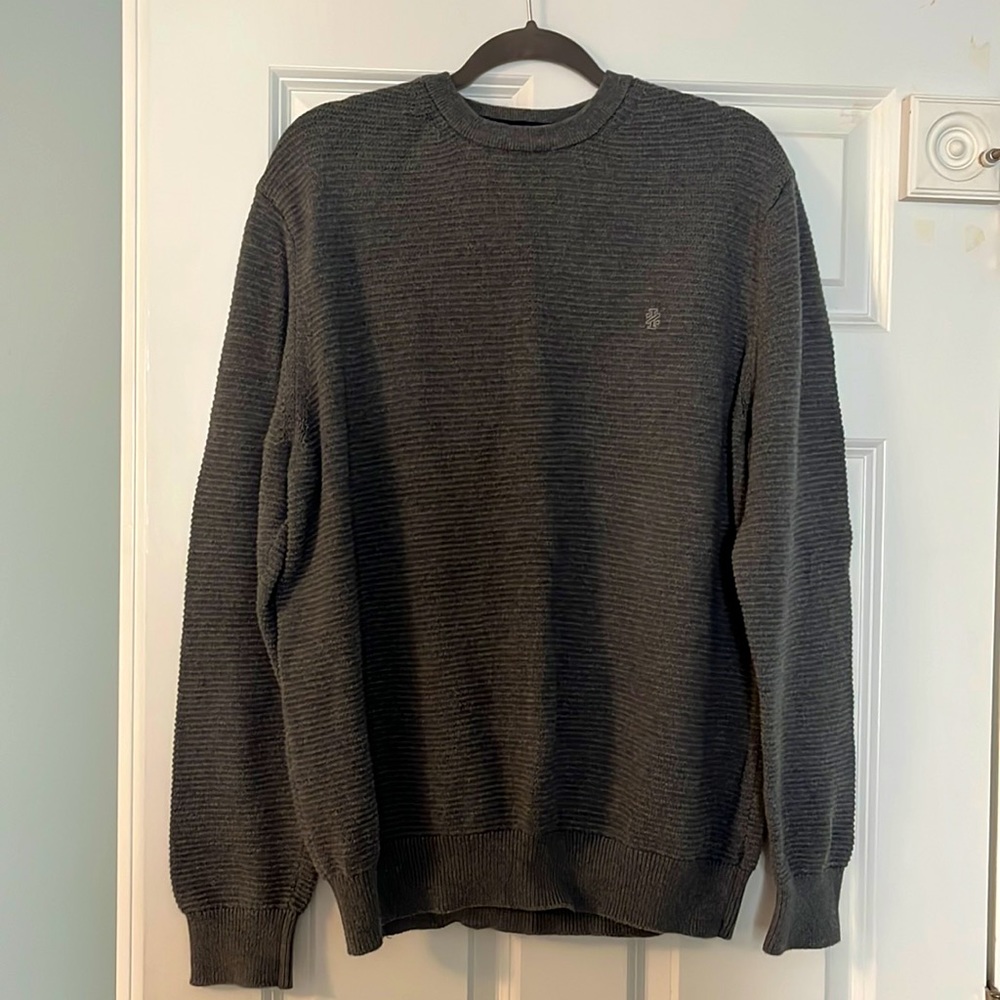 IZOD men’s sweater gray size XL